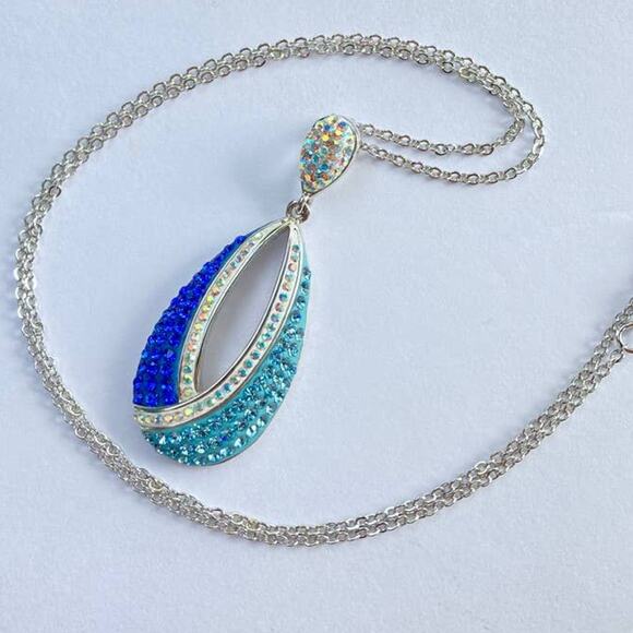 Dainty two-tone blue crystal necklace, silver-tone chain and findings - Picture 2 of 13